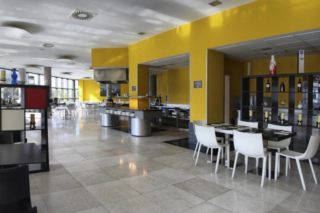Spirit Hotel Gran Bilbao Zewnętrze zdjęcie Interior of a hotel